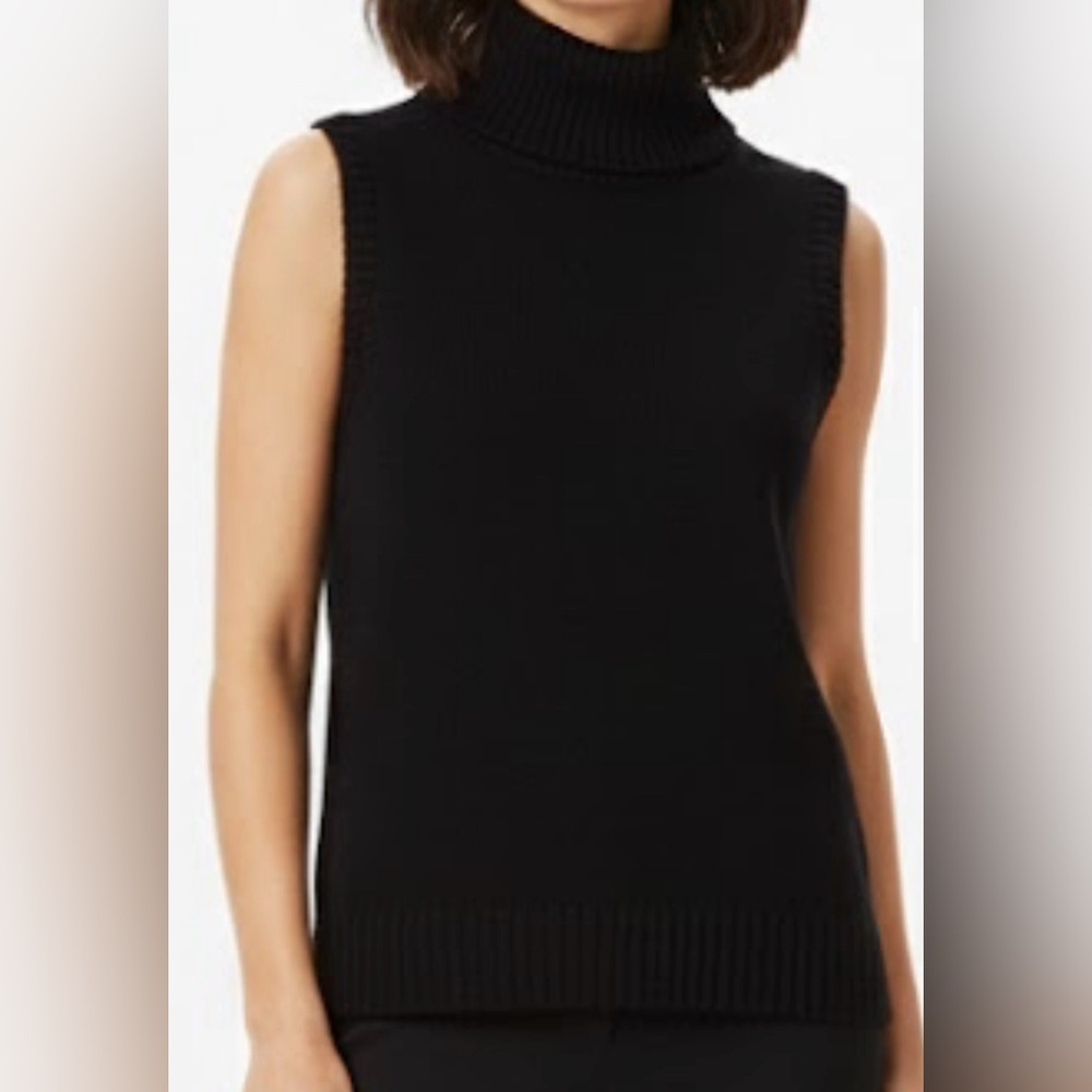 Black Turtleneck Sleeveless Top